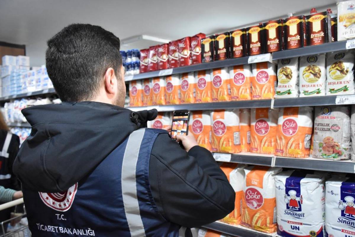 Van'da Ramazan Bayramı öncesi marketler denetlendi