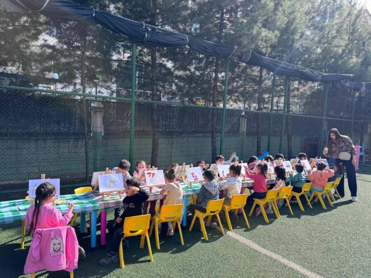 Siirt'te öğrenciler etkinlik yaptı