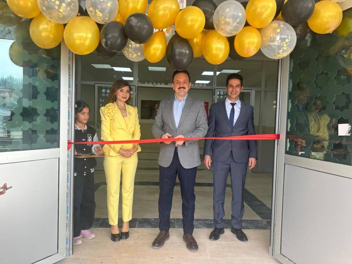 Malazgirt'te yerine yenisi yapılan okulun açılışı yapıldı