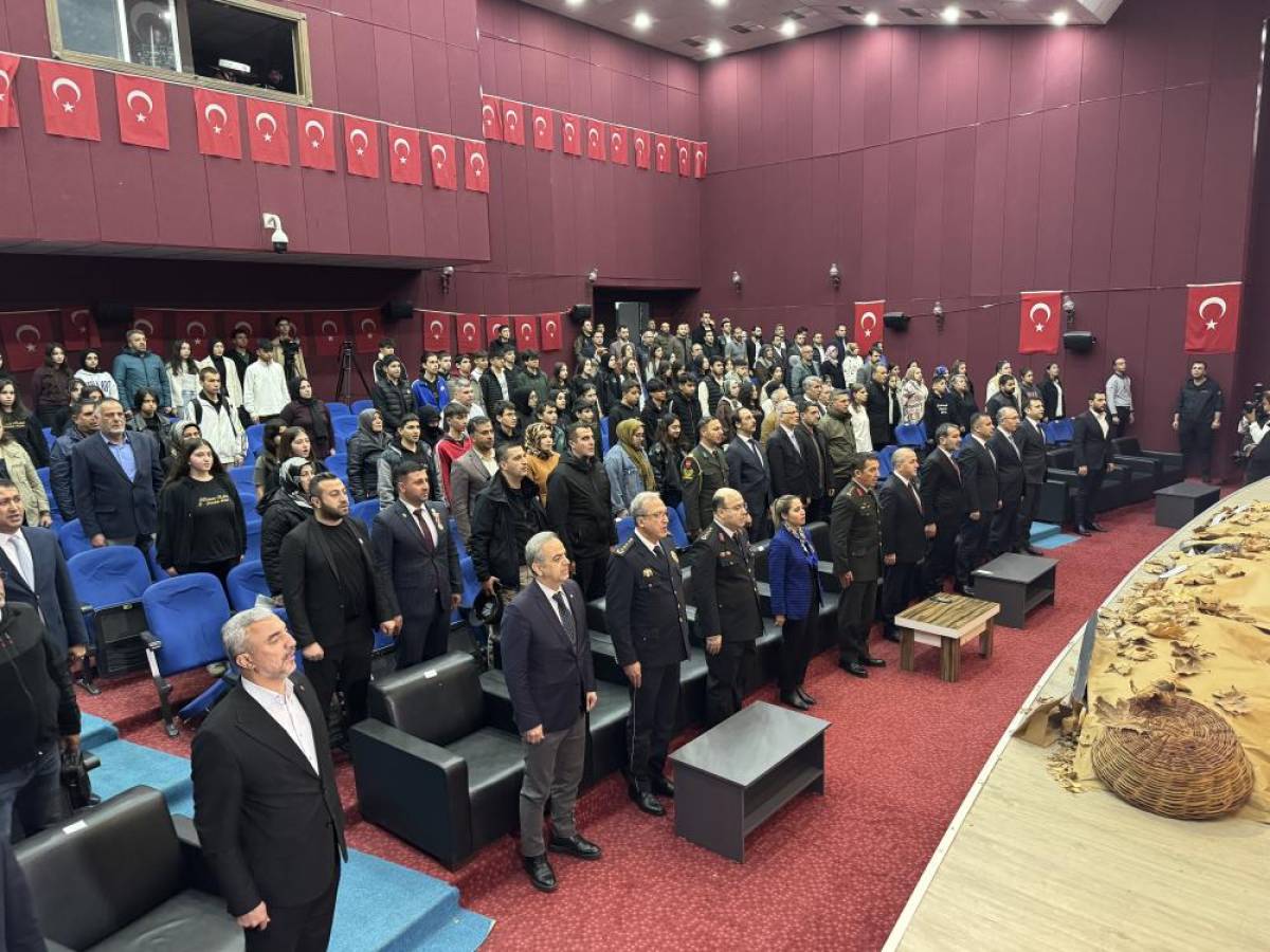 Elazığ'da Şehitleri Anma Programı düzenlendi