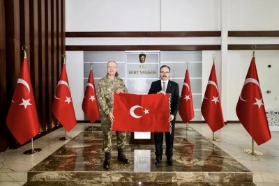 2&rsquo;nci Ordu Komutanı Topaloğlu Siirt Valiliğini Ziyaret Etti