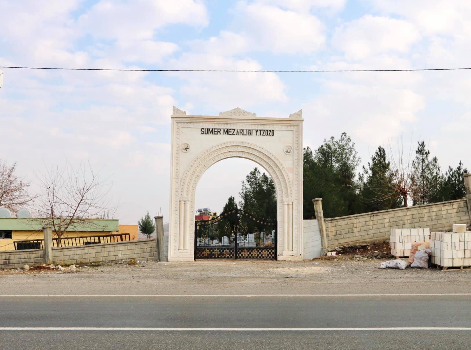 Mezarlıklarda Çevre Düzenleme, Bakım ve Yenileme çalışmaları yapıldı