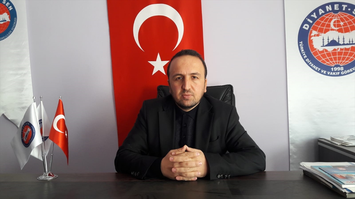 Diyanet-Sen Şubesinden Kur'an-ı Kerim'in Türkçe okunmasına tepki