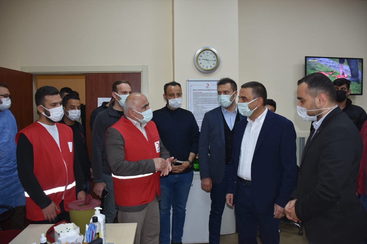 Siirt'te "Bir &Uuml;nite Kan Verene Bir Porsiyon B&uuml;ryan Hediye"