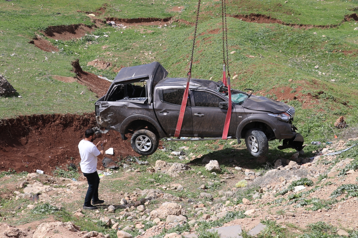 Siirt'te devrilen pikabın s&uuml;r&uuml;c&uuml;s&uuml; hayatını kaybetti