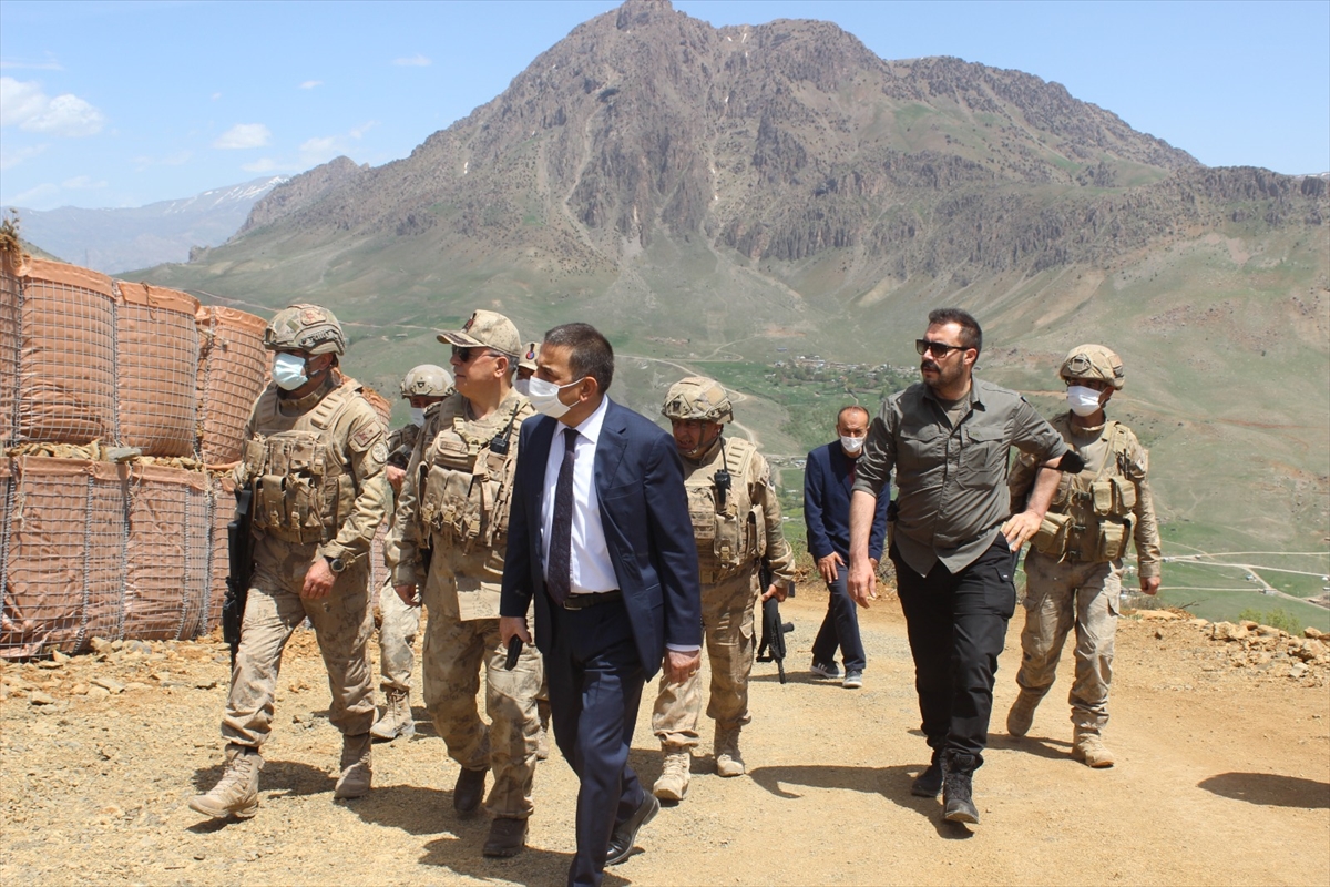 Siirt Valisi Hacıbektaşoğlu, Bekirtepe Askeri &Uuml;s B&ouml;lgesini ziyaret etti