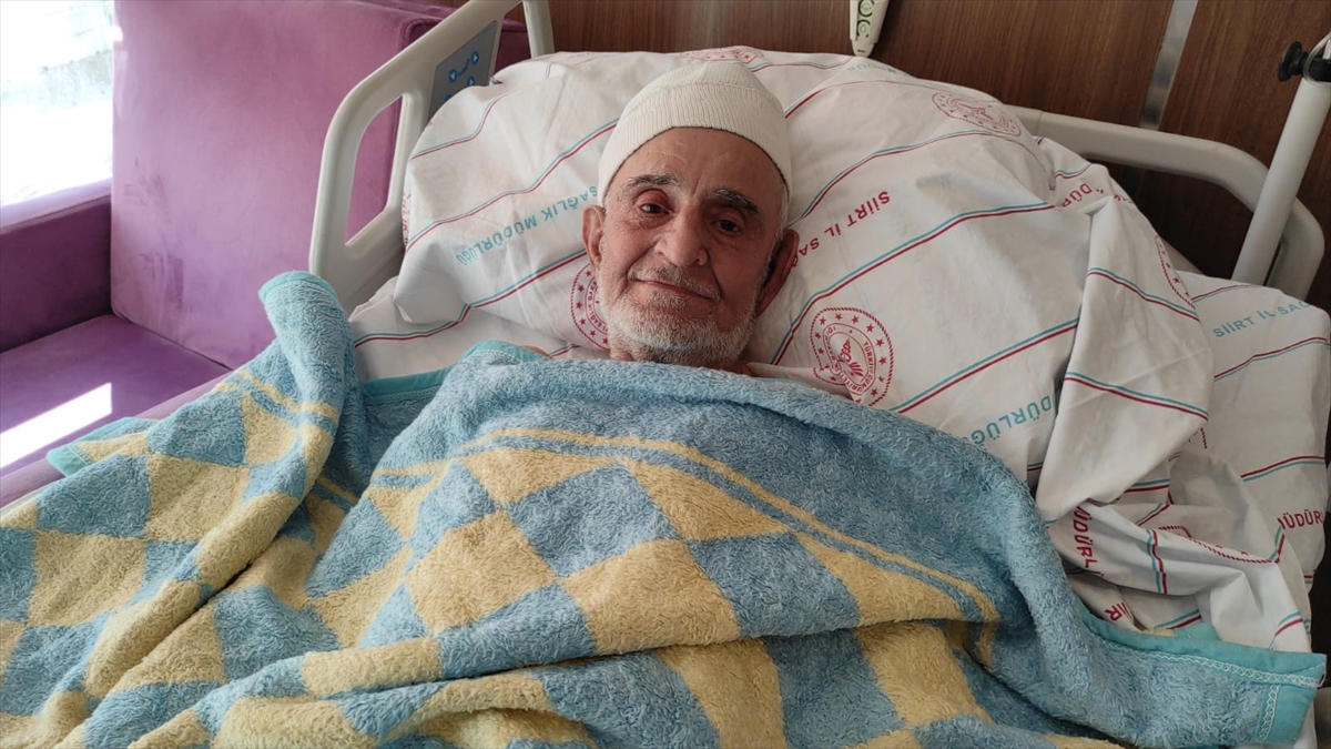 Kalıcı kalp pili takılan hasta hayata tutundu