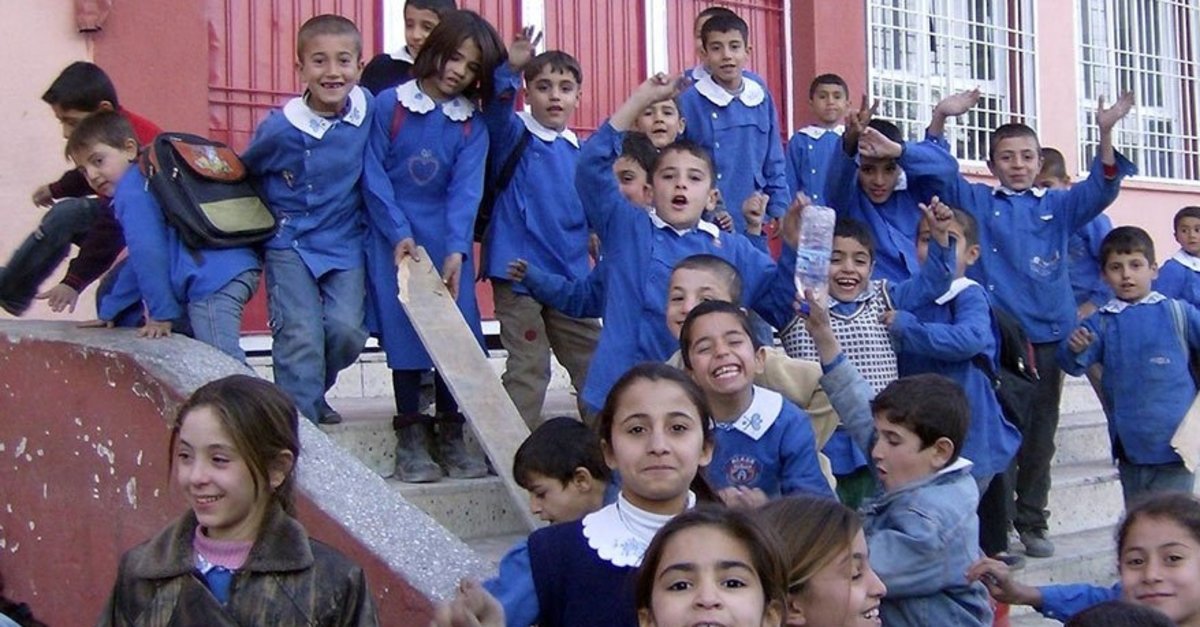 Velilerden &ldquo;&Ouml;ğlen arası kaldırılsın&rdquo; talebi