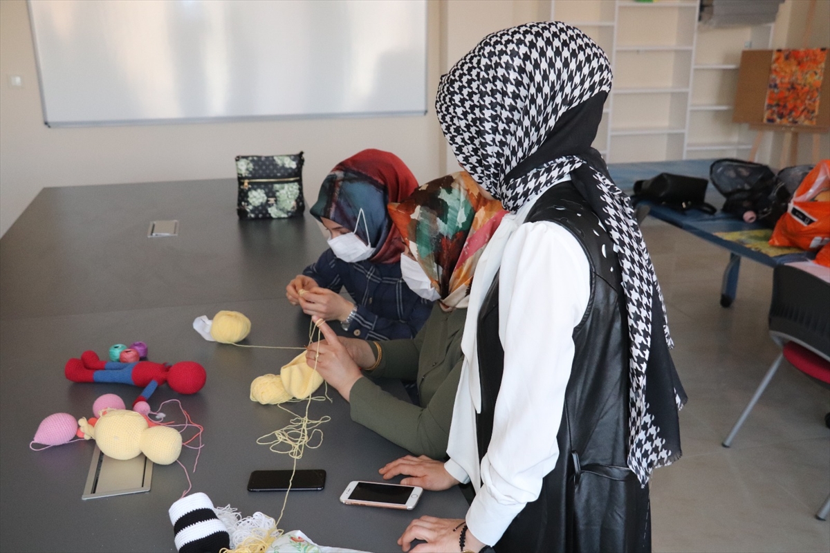 &Ccedil;ocuk ve gen&ccedil;lere y&ouml;nelik mesleki ve kişisel gelişim kursları verilecek