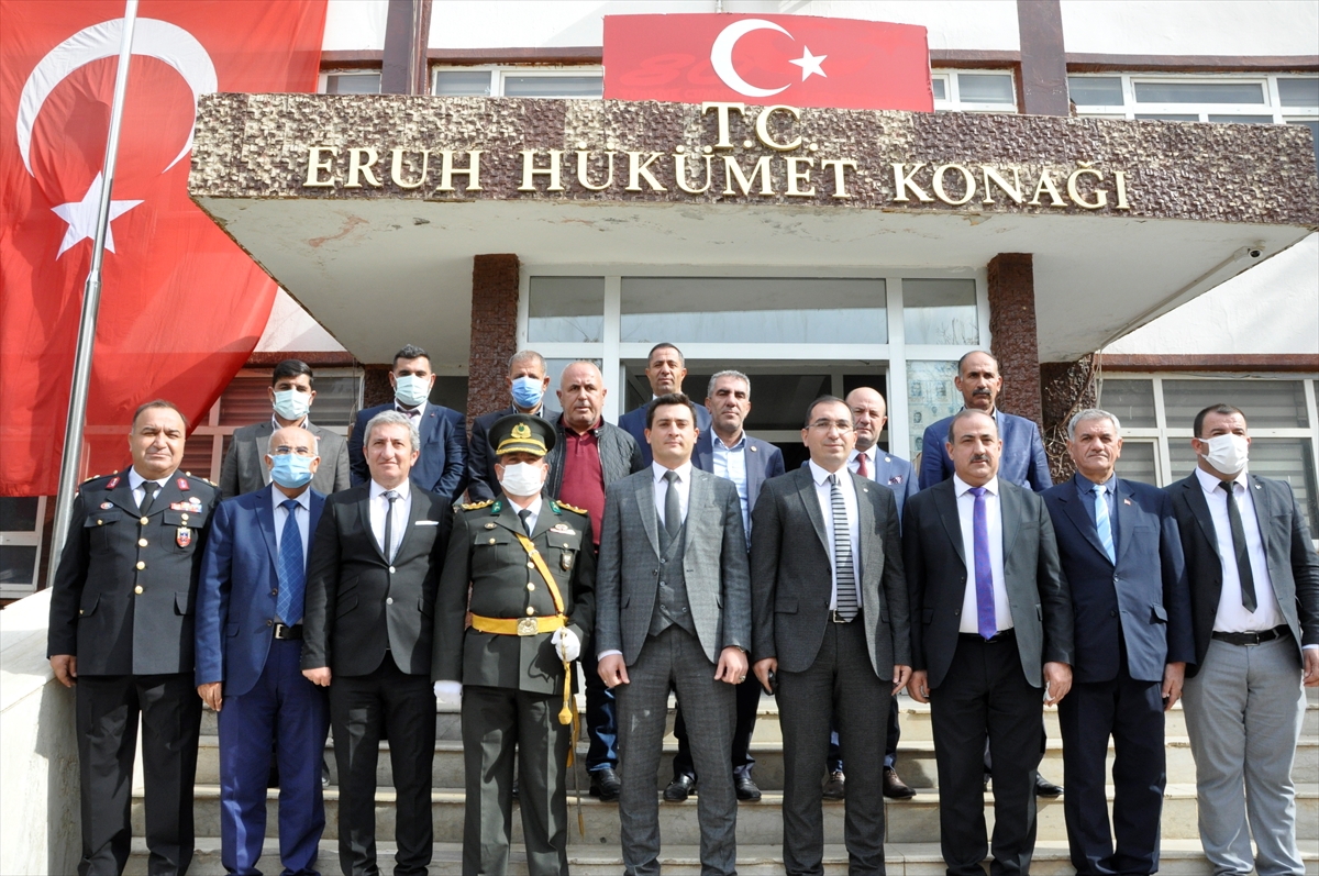 Yıkılma riski bulunan Eruh H&uuml;k&uuml;met Konağı boşaltılıyor