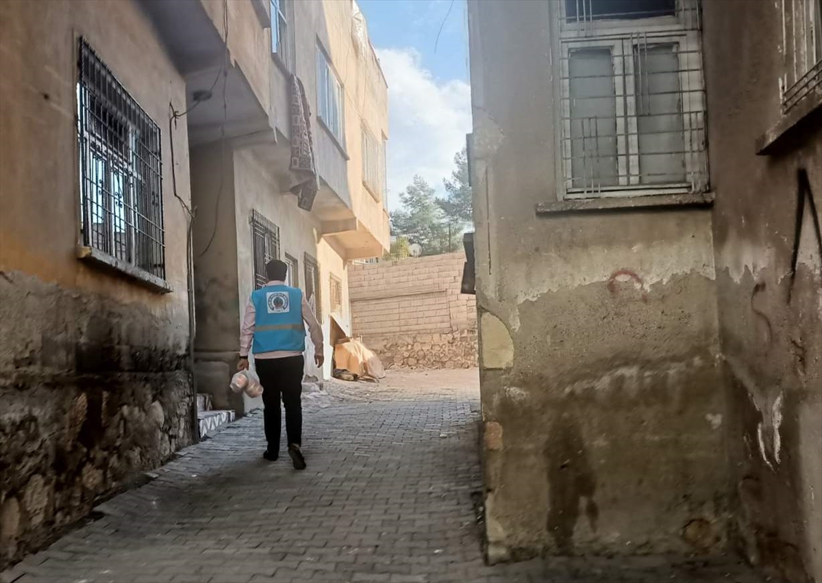 Siirt Belediyesi 150 aileye sıcak yemek desteği sunuyor