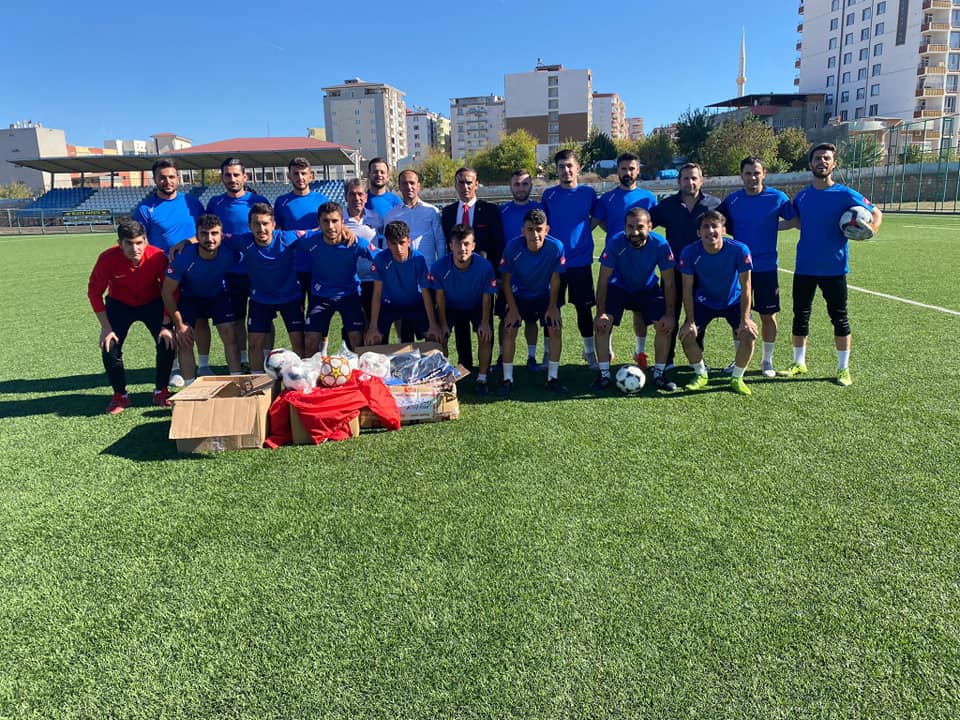 Amatör spor kulübüne malzeme desteği