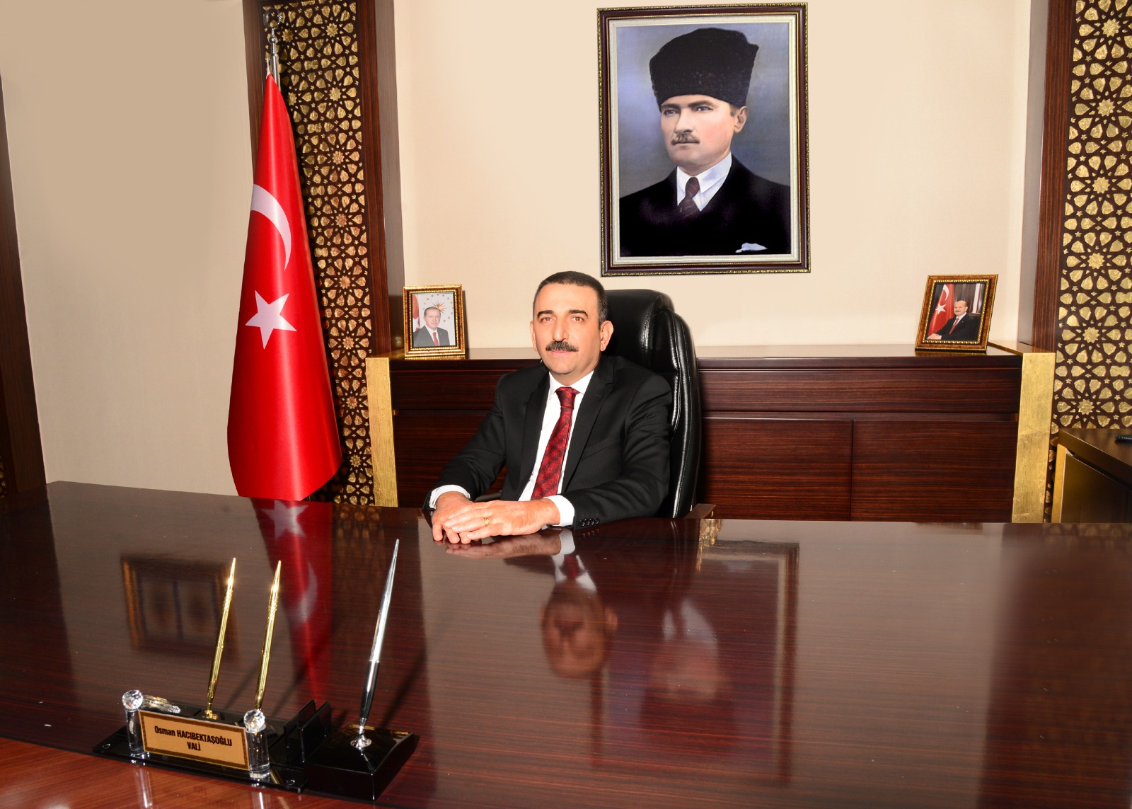 Vali Hacıbektaşoğlu&rsquo;dan &ldquo;10 Aralık D&uuml;nya İnsan Hakları G&uuml;n&uuml;&rdquo; mesajı