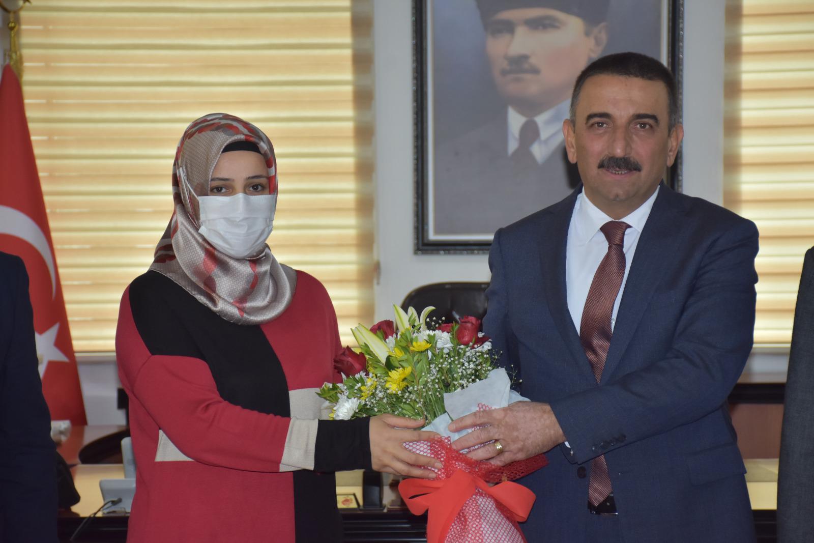 Hacıbektaşoğlu,  İl İnsan Hakları Kurulu &uuml;yelerini kabul etti
