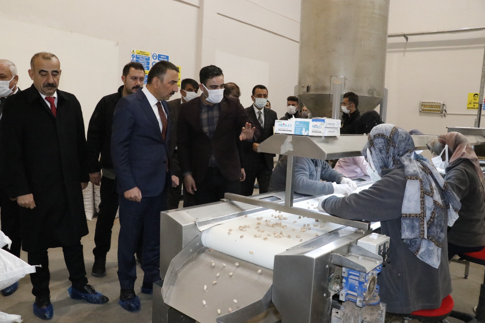 Vali Hacıbektaşoğlu,&rdquo; Kentin Marka &Uuml;r&uuml;n&uuml;  &ldquo;Siirt Fıstığı&rdquo; Hak Ettiği Değere Ulaşacaktır&rdquo;