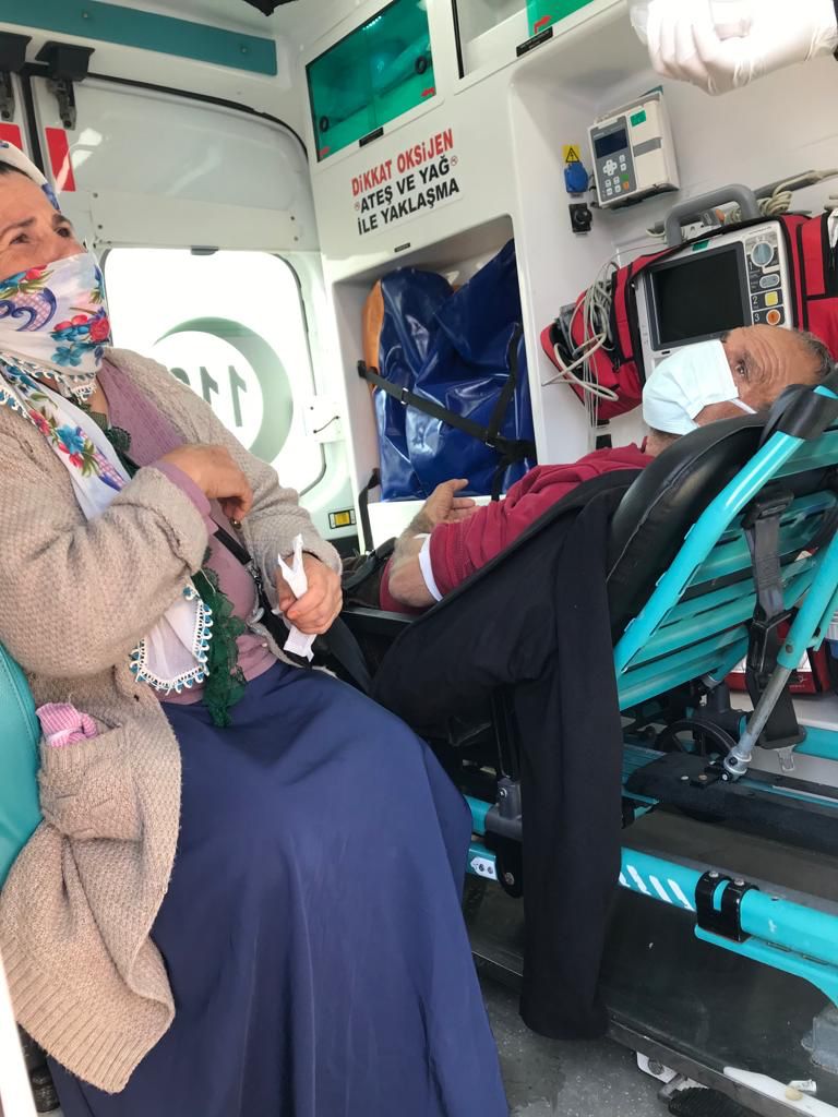 Yolu kardan kapanan hasta i&ccedil;in ekipler seferber oldu