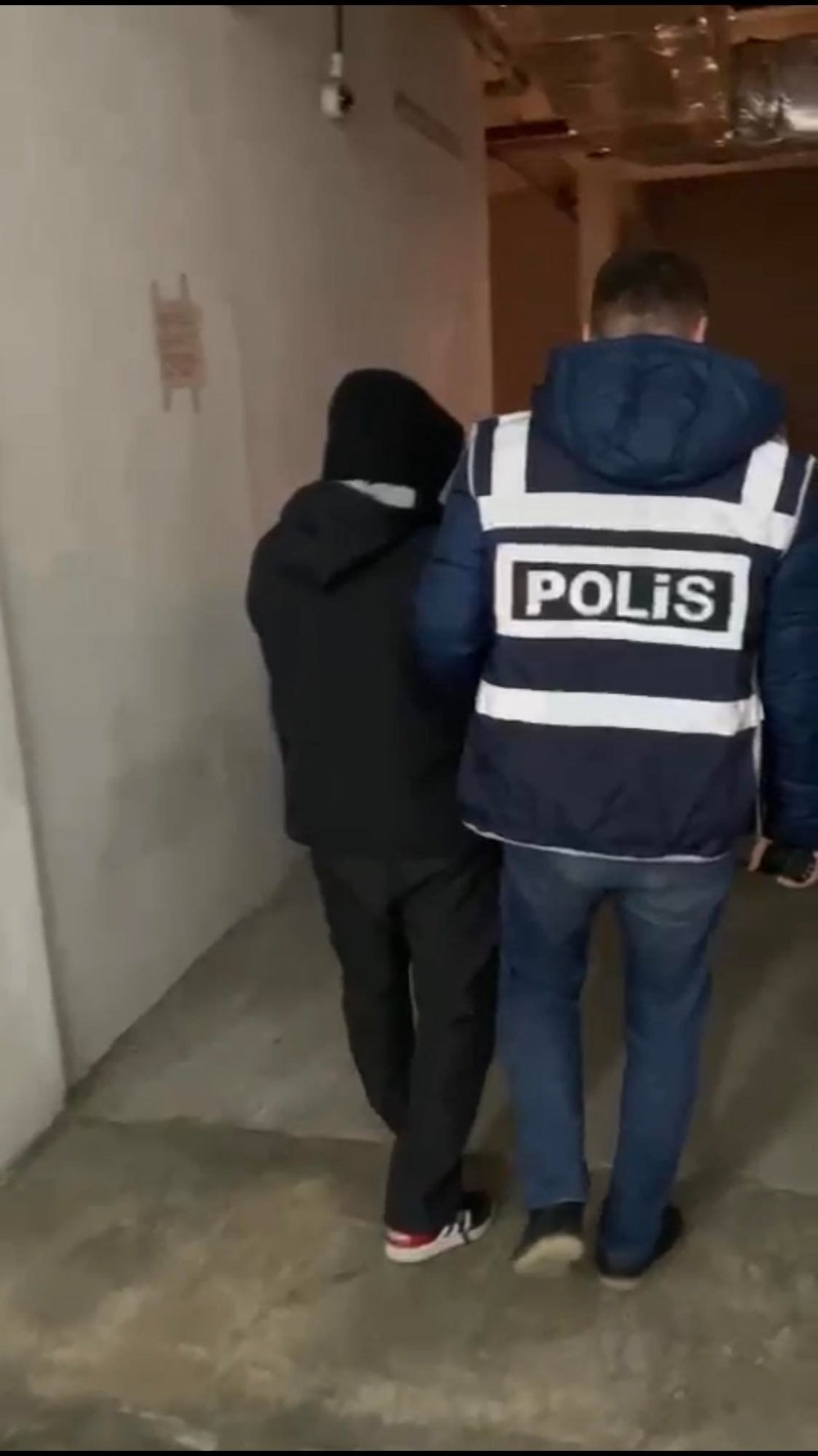 Hırsızlık Su&ccedil;undan 6 Yıl 3 Ay Kesinleşmiş  Hapis Cezası Bulunan Şahıs Yakalandı