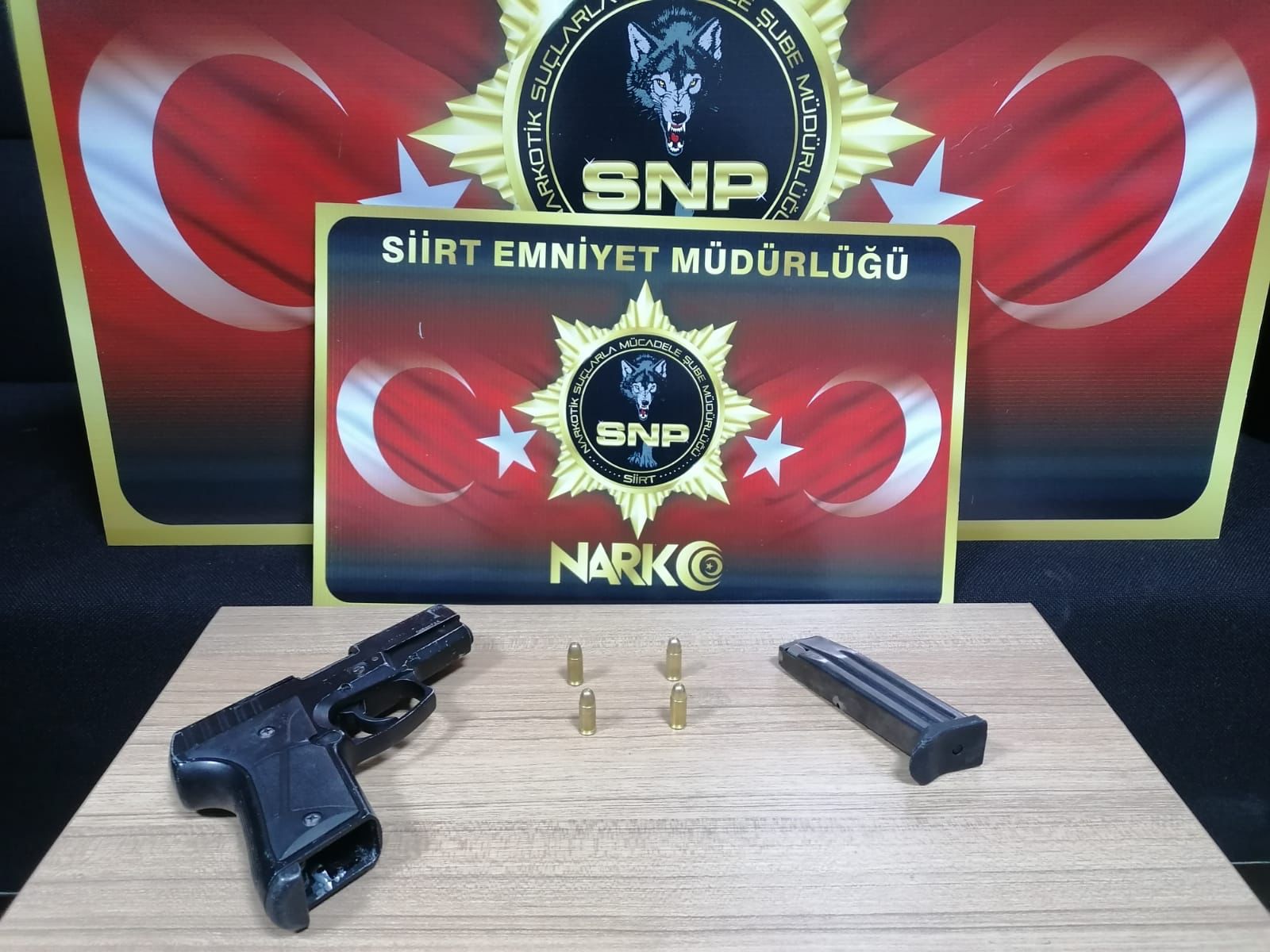 Durdurulan Ara&ccedil;tan Silah &Ccedil;ıktı