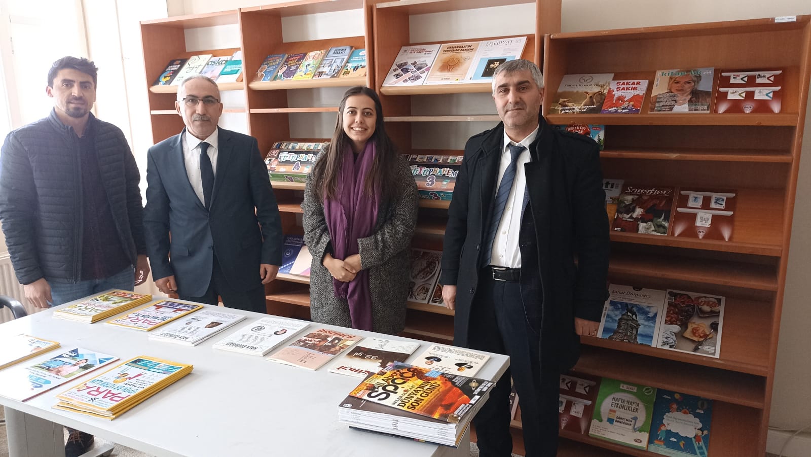 Siirt Valiliğinden K&ouml;y Okullarına Kitap Desteği