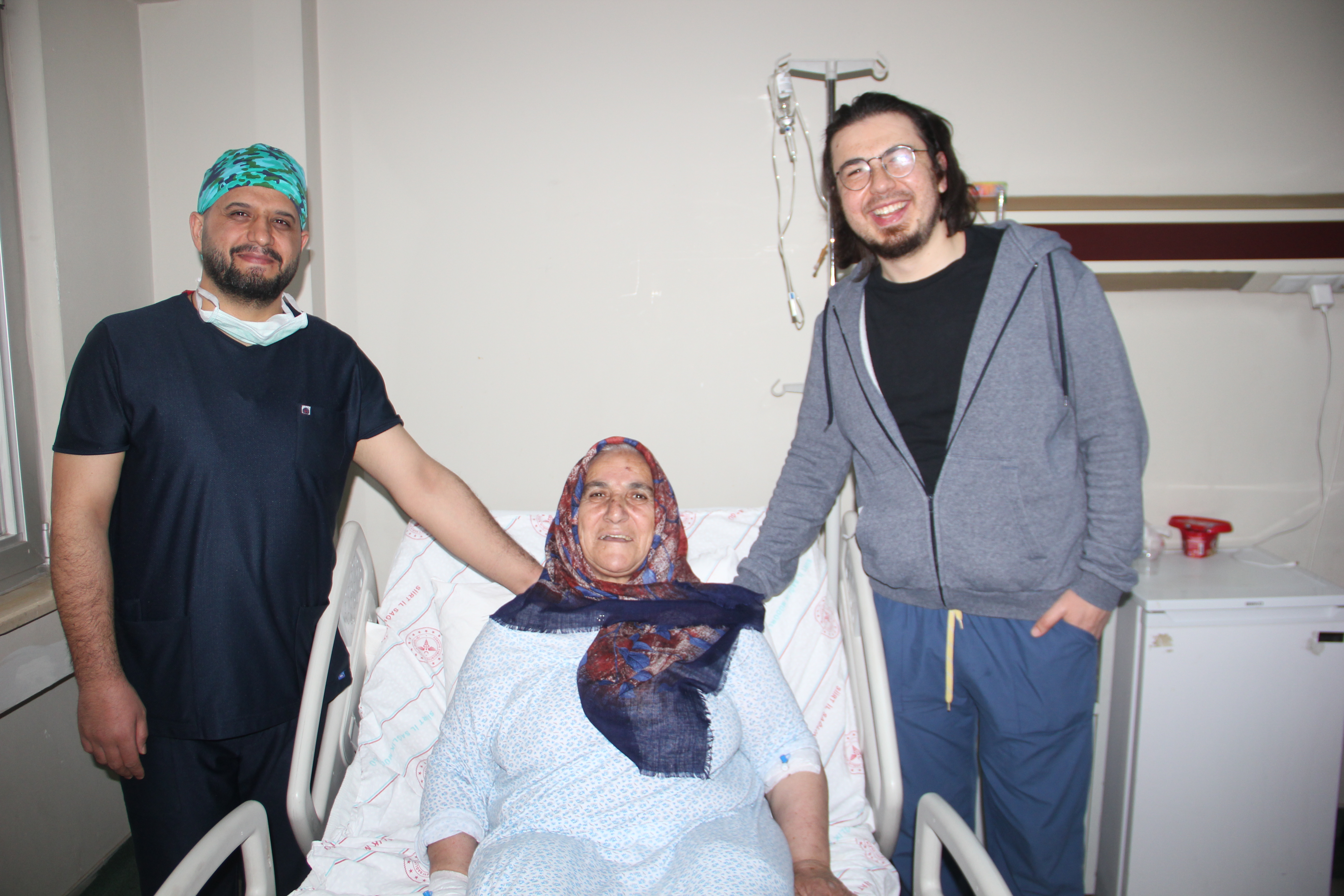 Kurtalan&rsquo;da İlk Kez &Ccedil;ift Diz Protezi Ameliyatı Yapıldı