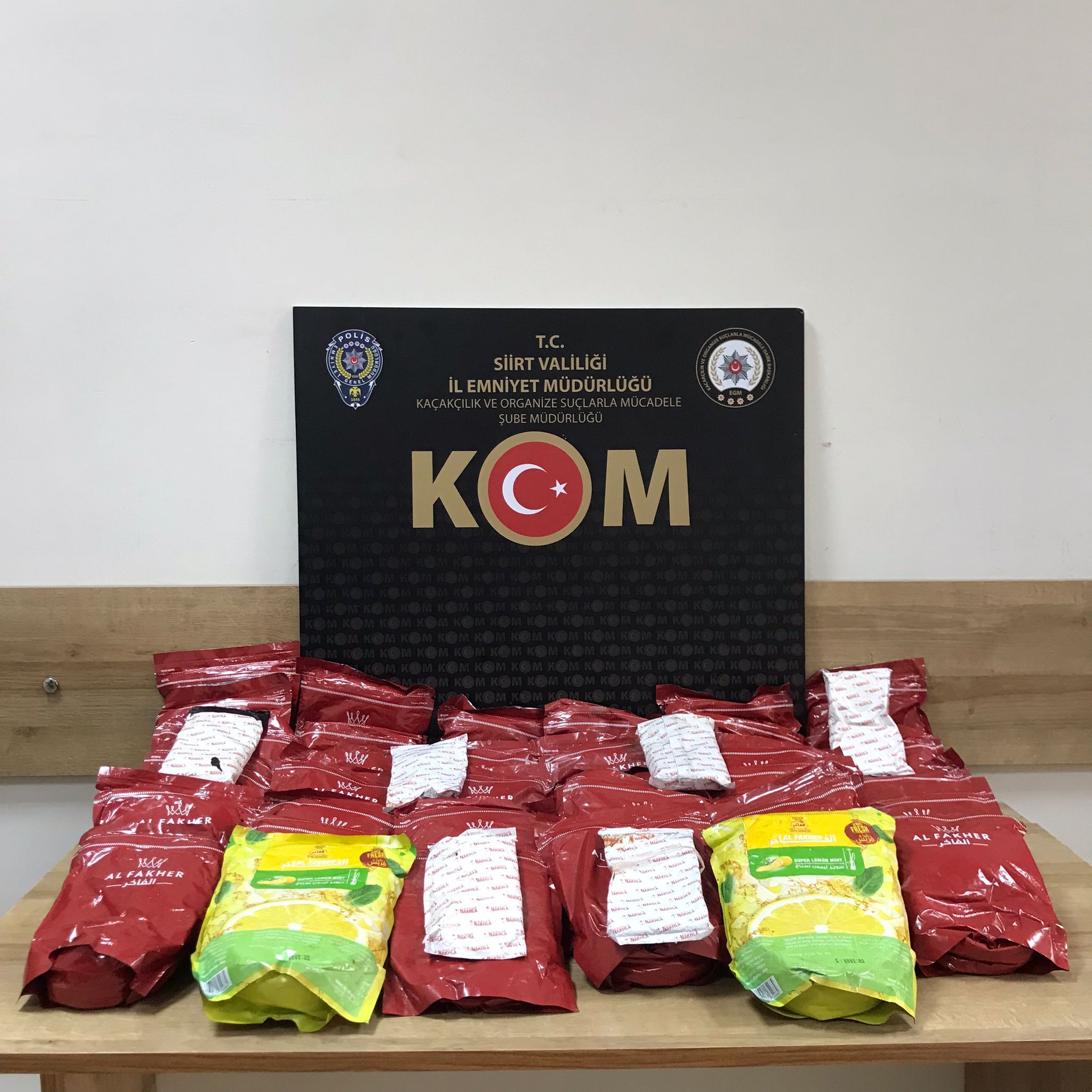 Ka&ccedil;ak nargile t&uuml;t&uuml;n&uuml; ele ge&ccedil;irildi