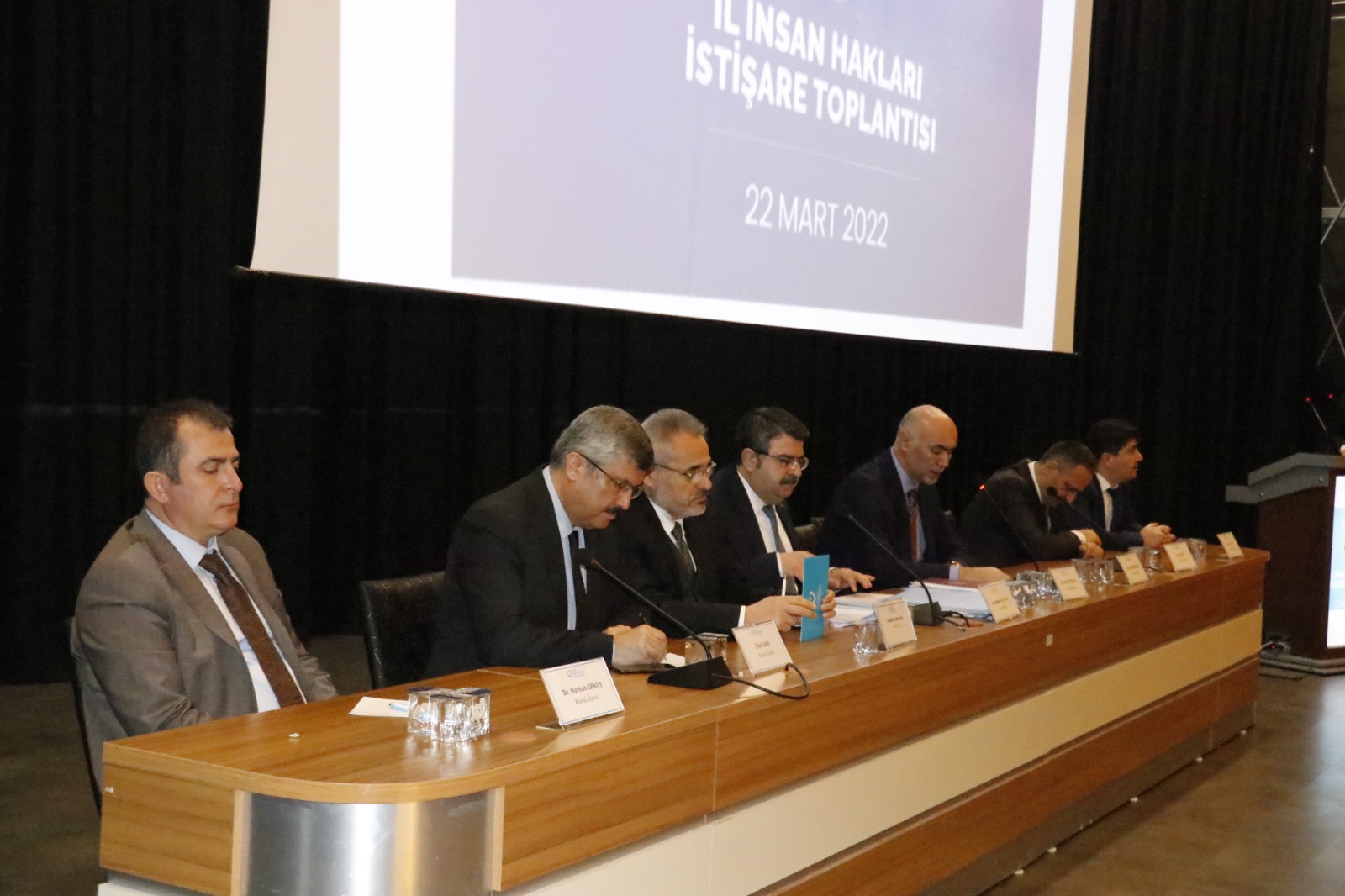 Siirt İl İnsan Hakları İstişare Toplantısı Ger&ccedil;ekleştirildi