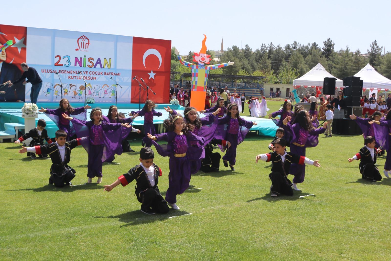 Siirt&rsquo;te &ldquo;23 Nisan Ulusal Egemenlik Ve &Ccedil;ocuk Bayramı&rdquo; Coşkuyla Kutlandı