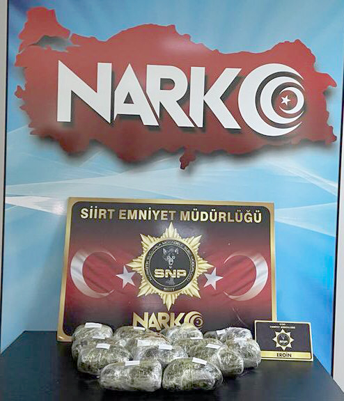 6 kilo 738 gram  eroin ele ge&ccedil;irildi