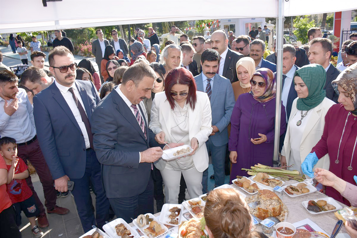 Yemek yarışması d&uuml;zenlendi