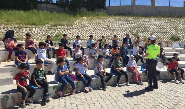 &Ouml;ğrencilere trafik parkında eğitim verildi