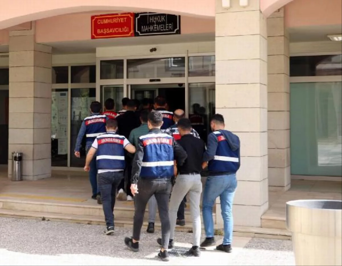 Yasa dışı bahis operasyonunda 2 tutuklama