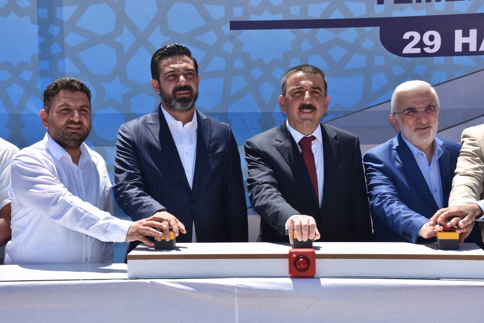Yeşilselvi Cami ve Kuran Kursu&rsquo;nun temeli atıldı