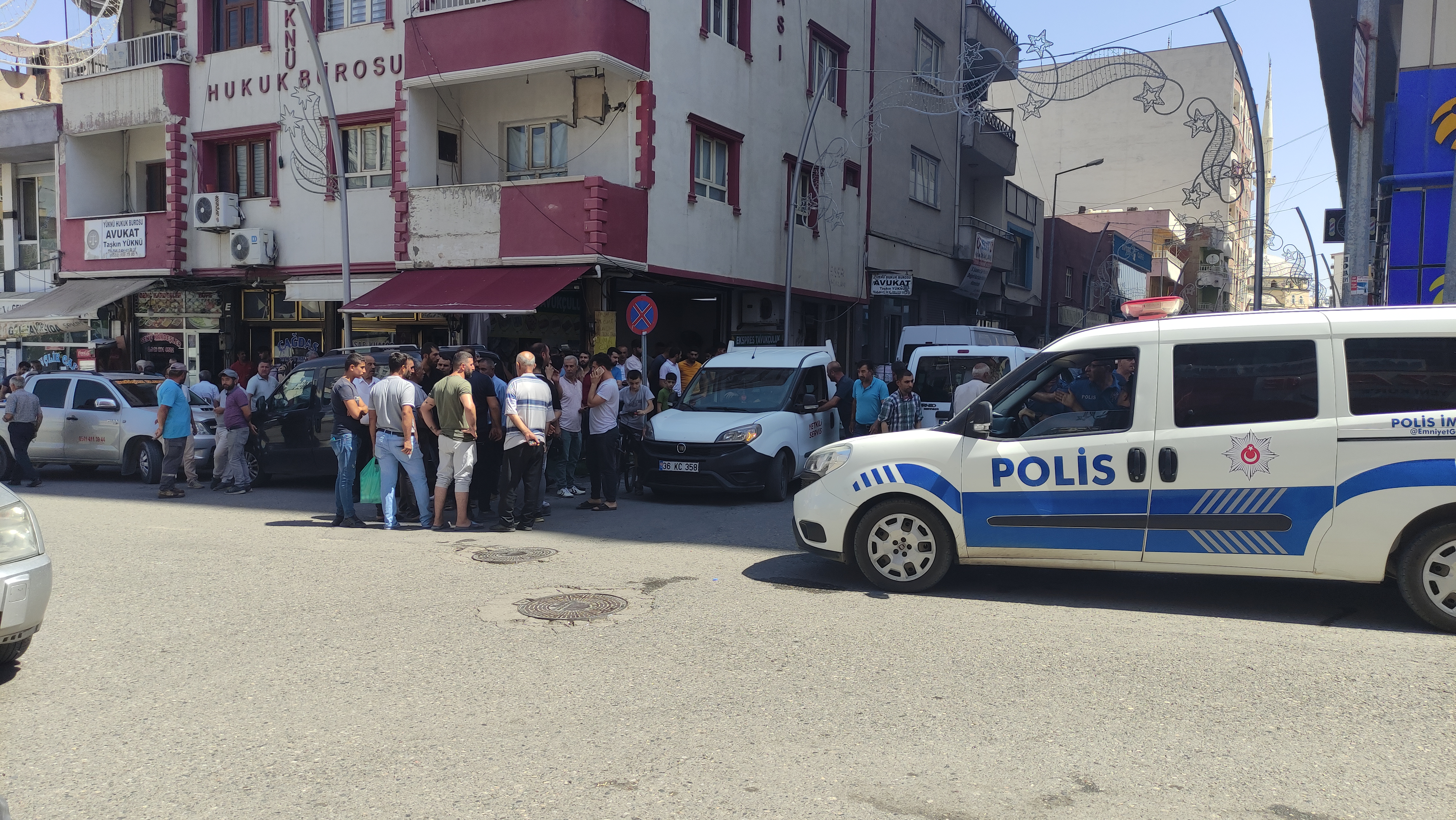 Bı&ccedil;aklı kavga: 3 yaralı