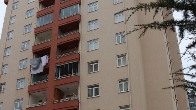 6. kattan d&uuml;şen &ccedil;ocuk hayatını kaybetti