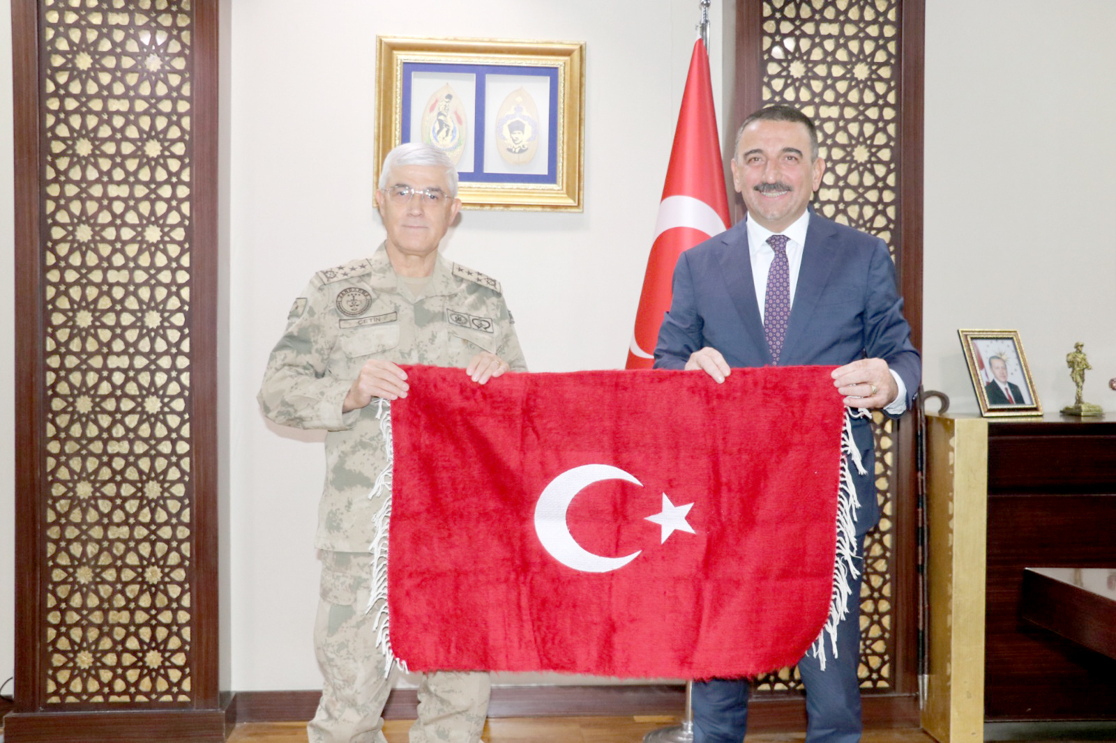 Jandarma Genel Komutanı Orgeneral &Ccedil;etin Siirt'te