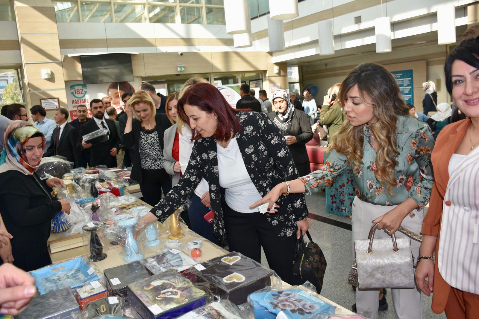 Toplum Sağlığı  Merkezinin Yılsonu  Sergisi G&ouml;z Kamaştırdı