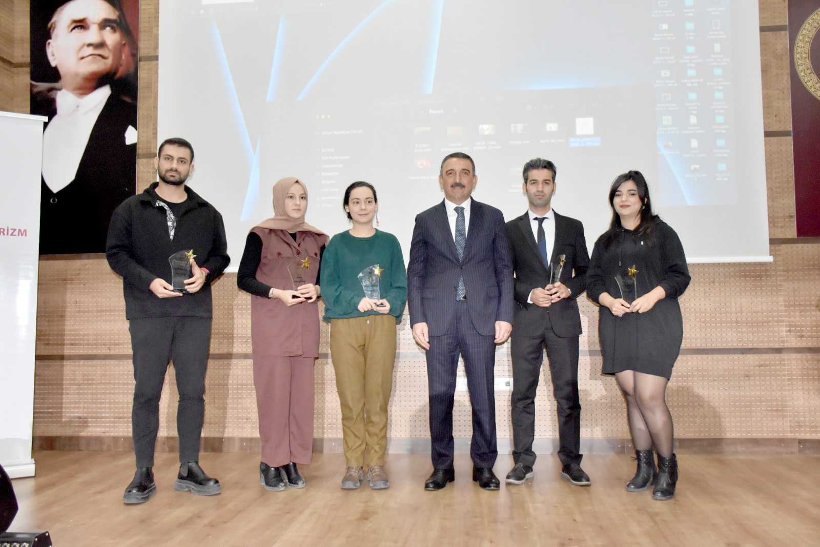 Kısa film festivali &ouml;d&uuml;l t&ouml;reniyle sona erdi
