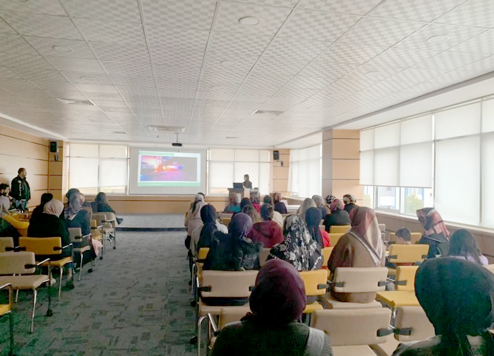 Kadın kursiyerlere "En İyi Narkotik  Polisi Anne" uygulaması anlatıldı