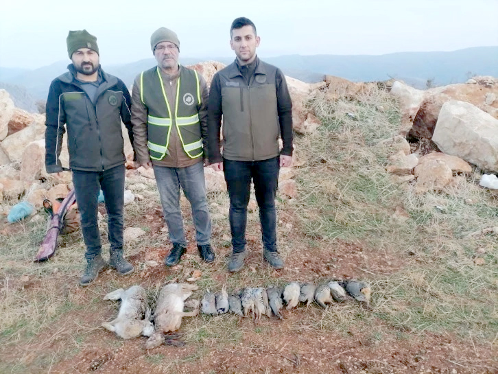 Ka&ccedil;ak avlanan  11 kişiye para  cezası uygulandı