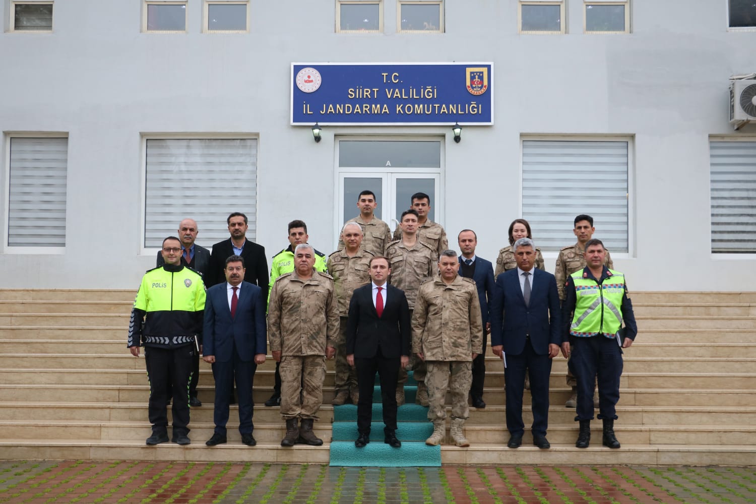 &lsquo;&Ouml;nlem Al, Hayatta  Kal&rsquo; Toplantısı