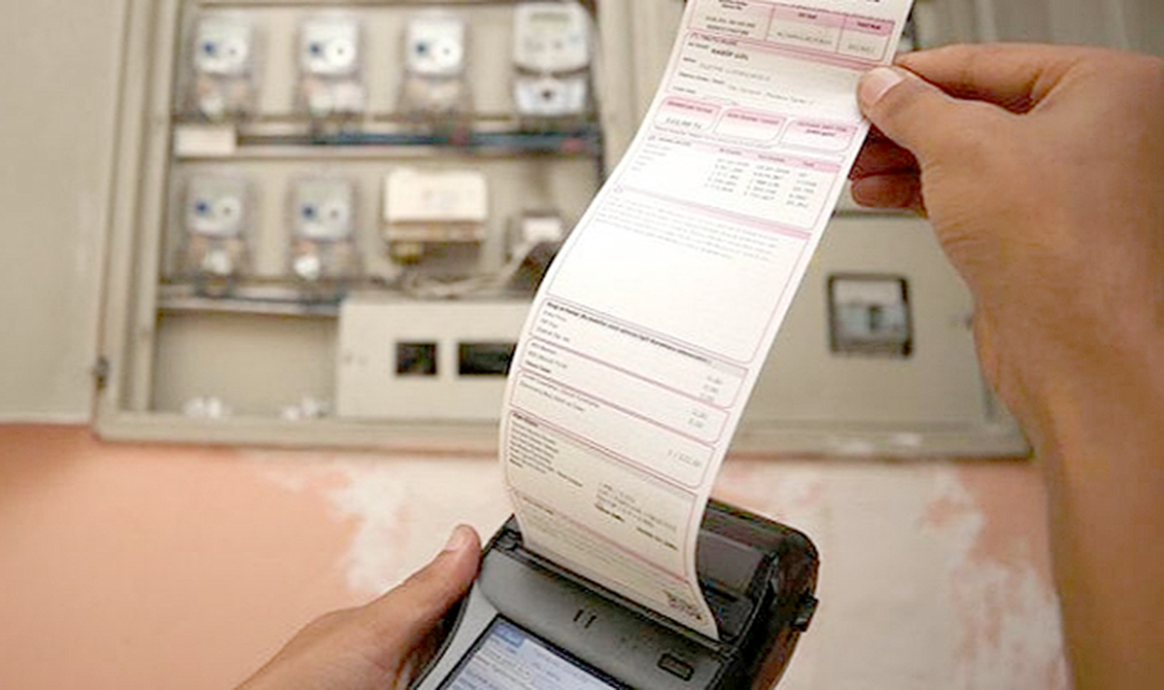 Elektrik bor&ccedil;ları siliniyor