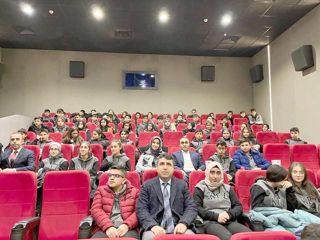 &Ouml;ğrencilere y&ouml;nelik sinema etkinliği