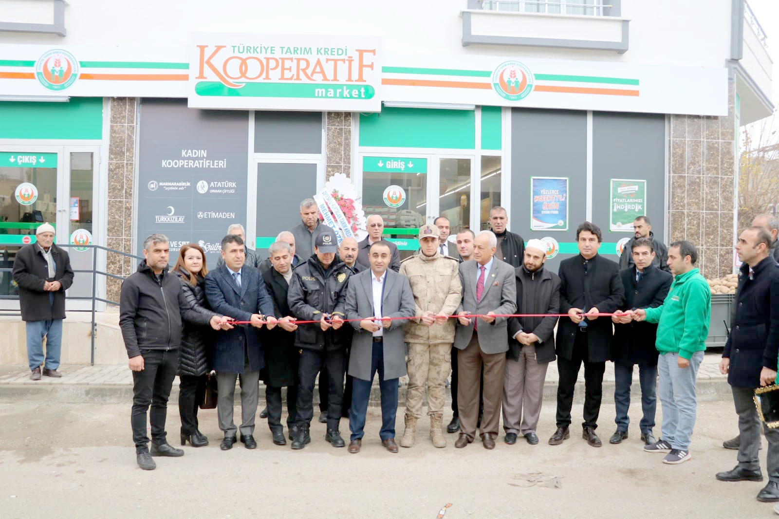 Tarım Kredi Kooperatif Marketi a&ccedil;ıldı