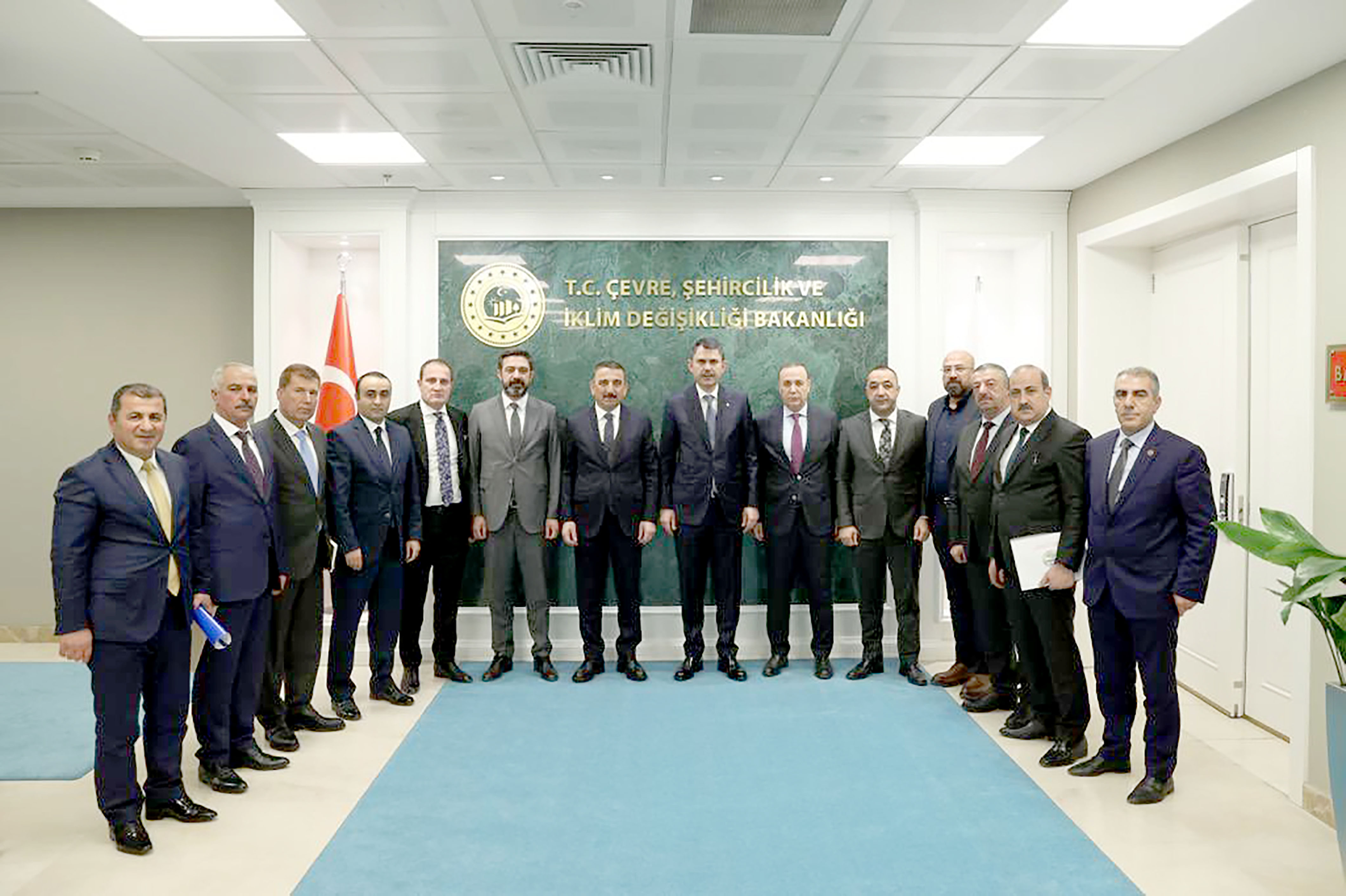 Hacıbektaşoğlu Başkanlığındaki Heyet, Bakan Kurum&rsquo;u Ziyaret Etti