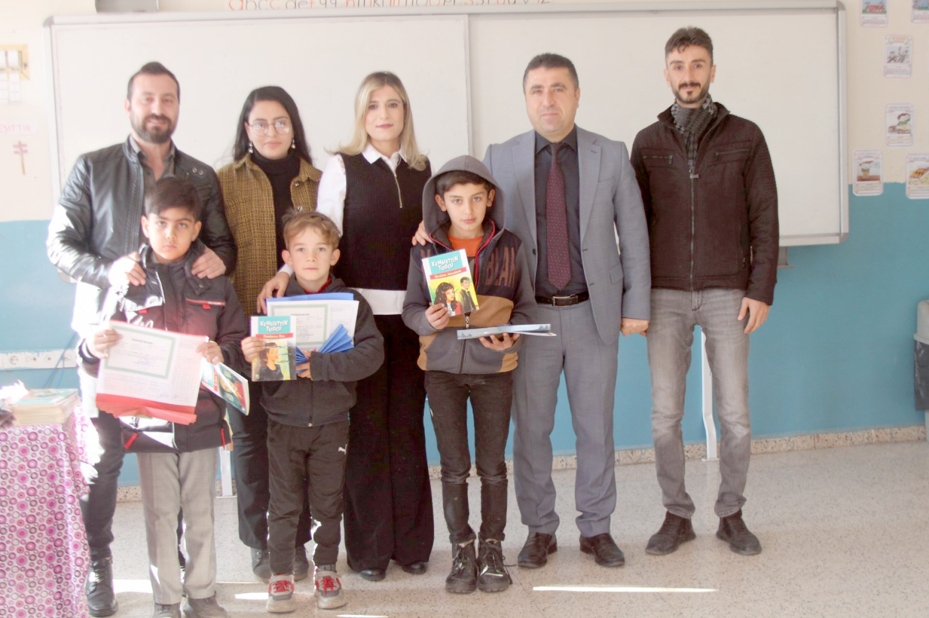 Kurtalan'da 16 bin &ouml;ğrenci karne aldı