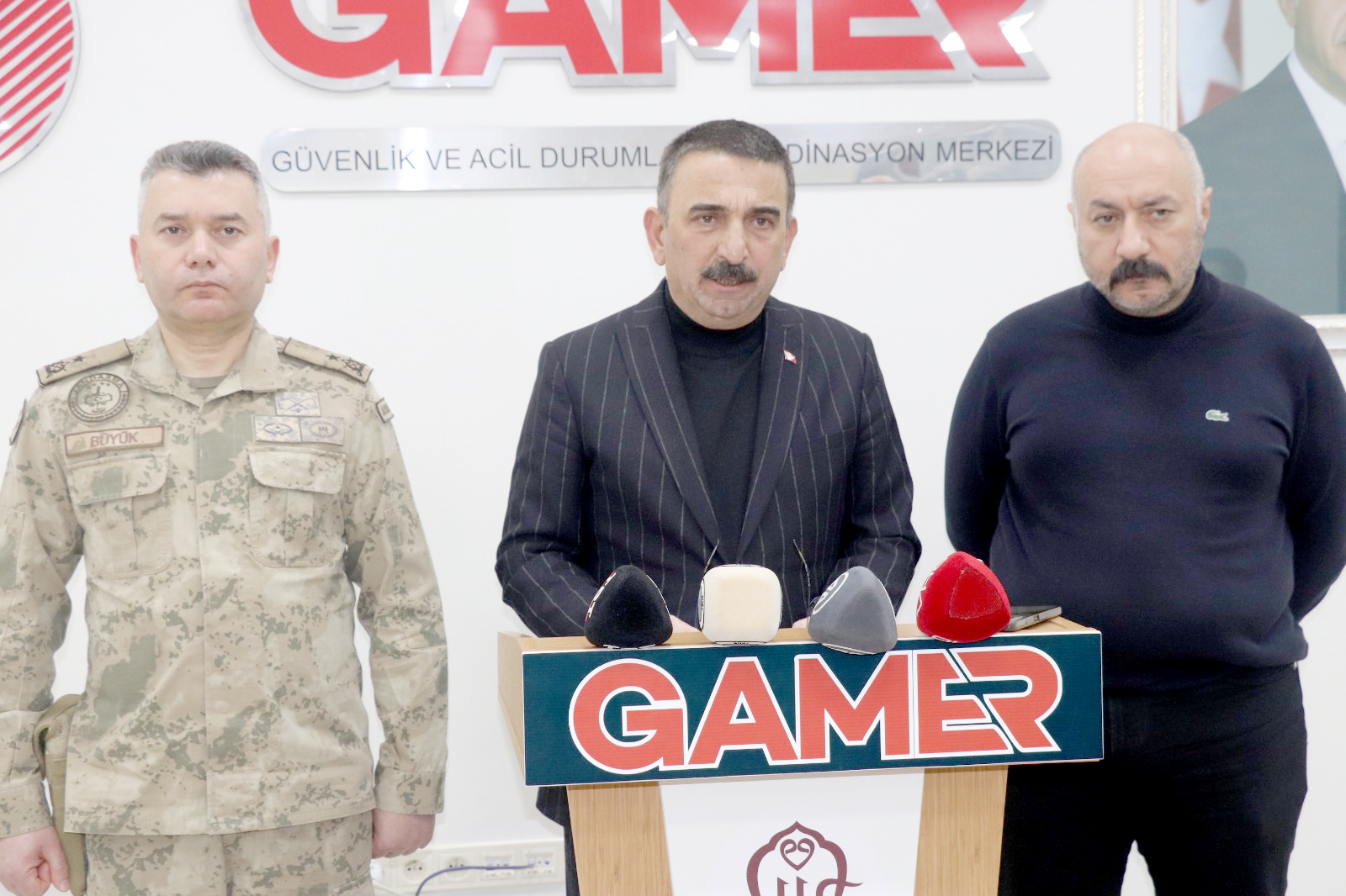 Siirt Valisi Hacıbektaşoğlu, &ldquo;Yaralarımızı en kısa s&uuml;rede saracağız&rdquo;