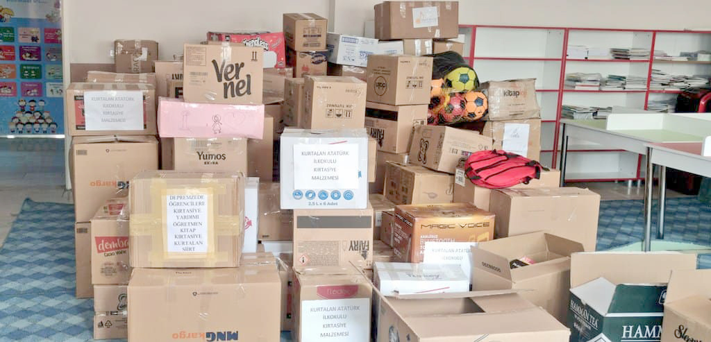 Okullardan deprem b&ouml;lgesine destek