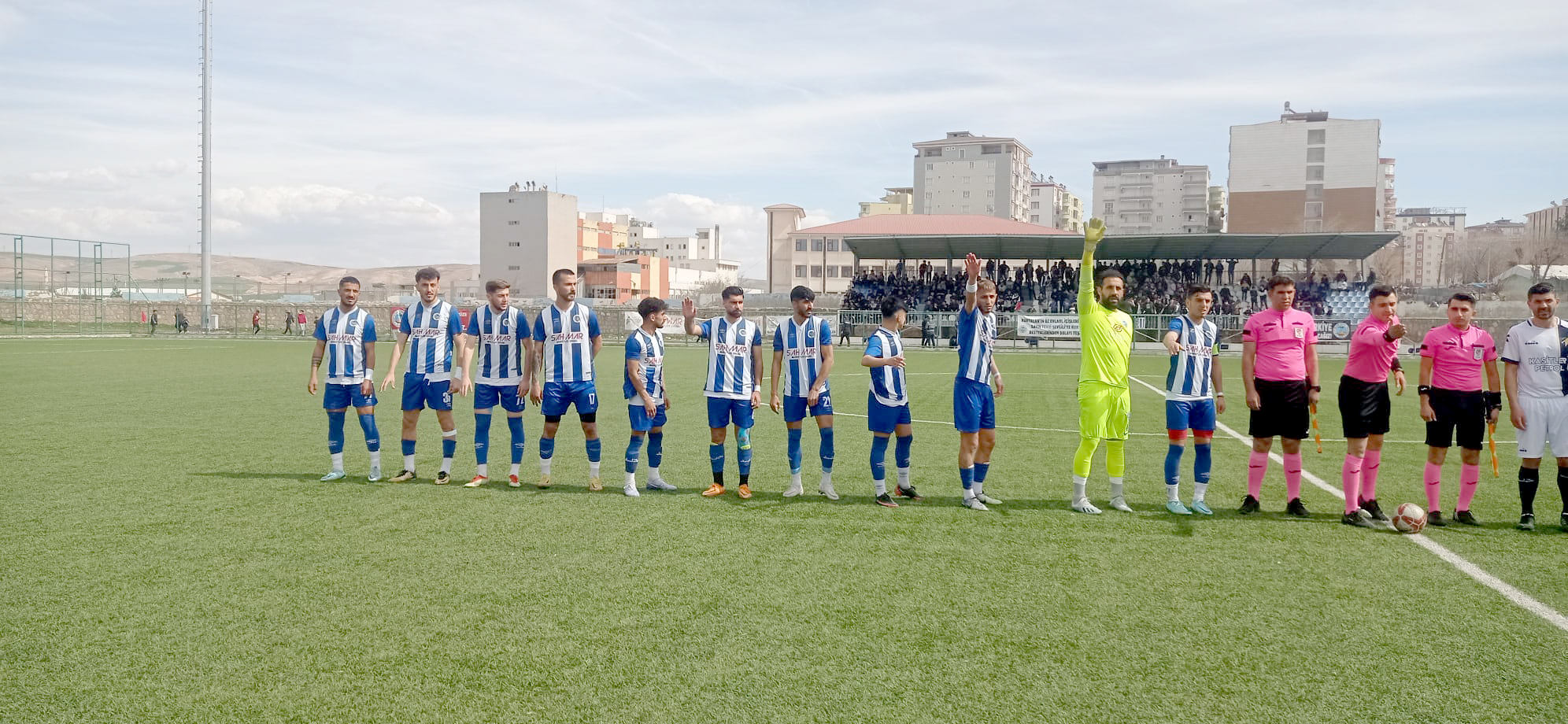 Kurtalanspor: 1 Bitlis Özgüzelderespor: 1