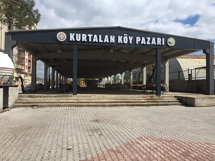 Kurtalan k&ouml;yl&uuml; pazarı kaderine terk edildi