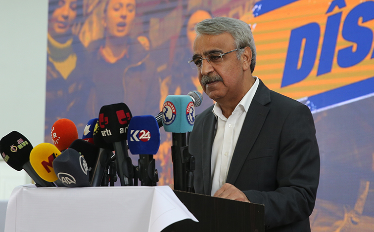 HDP Eş Genel Başkanı Sancar,&nbsp;Diyarbakır'da konuştu: